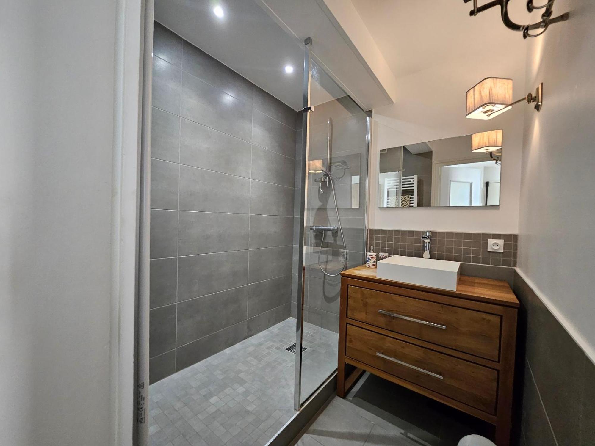 - T2 Coquet Et Lumineux Avec Parking Private, Proche Et Commerces - Fr-1-319-78 Apartment Arcachon